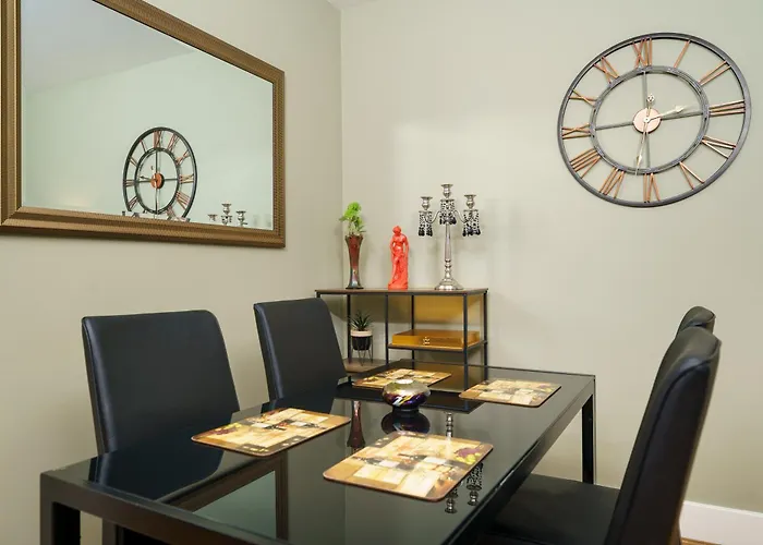 St George Thames Apartment